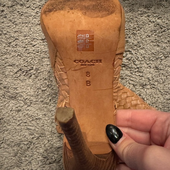 Coach Heels - Picture 7 of 7